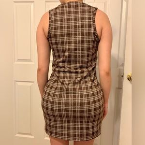 Brown and White pattern dress, Large, above the knee